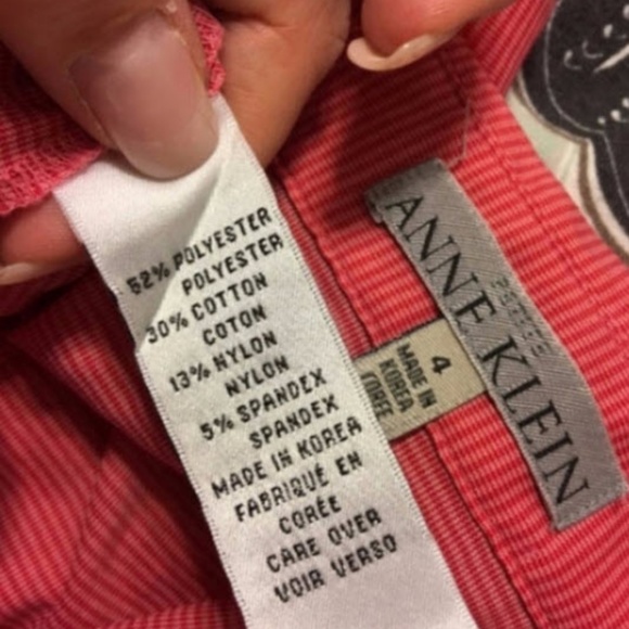 DONATED Anne Klein red stretch side zip crop top - Picture 5 of 7